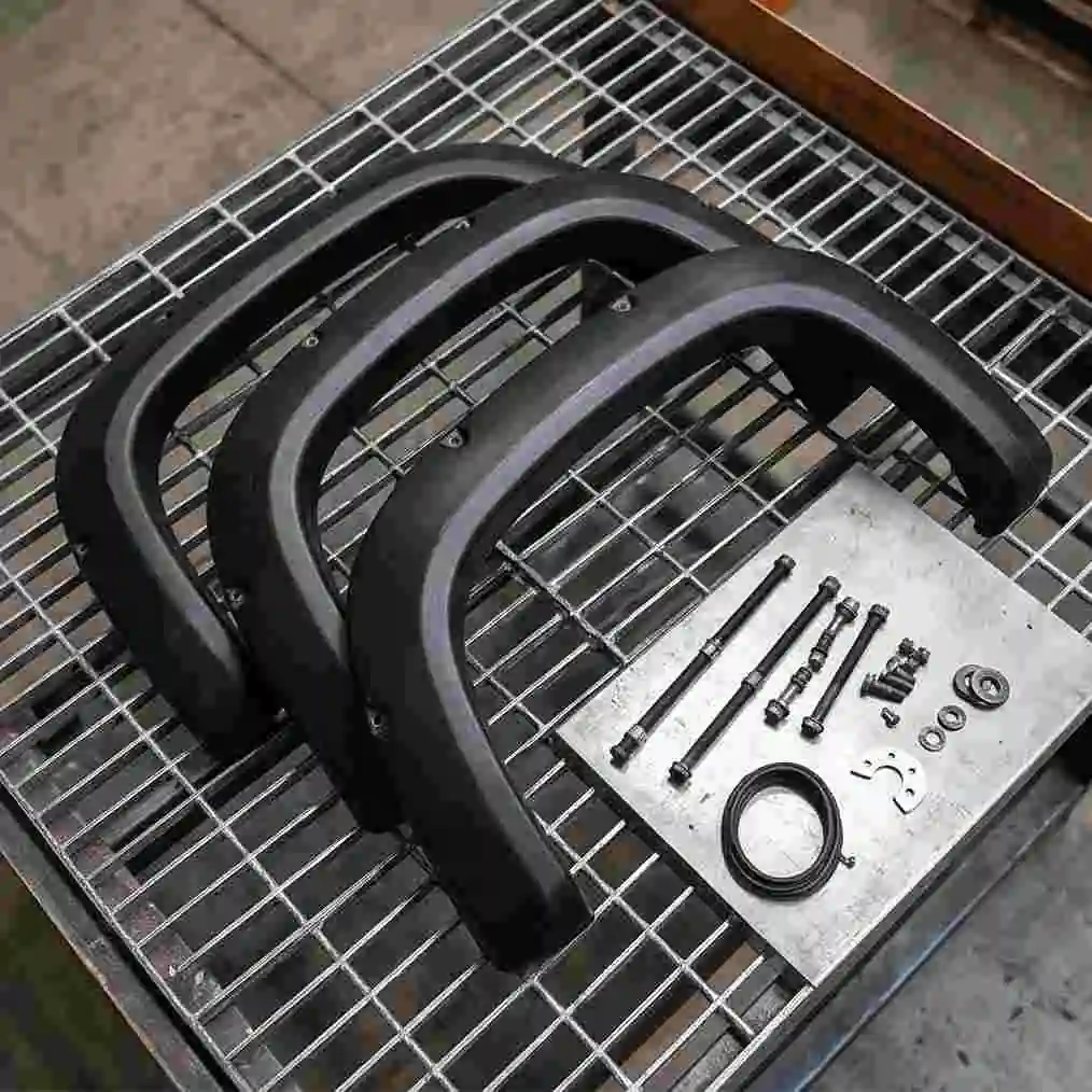 Fender Flares for Dodge Ram 250 for Sale | Used D250/W250 Heavy-Duty Pickup - Image 4