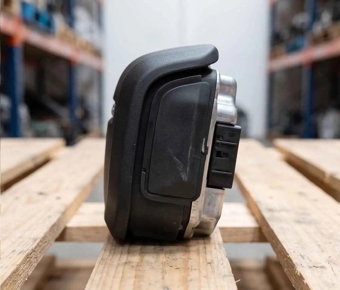 Land Rover Defender Airbag for Sale | Used Safety (SRS Restraint) - Image 2