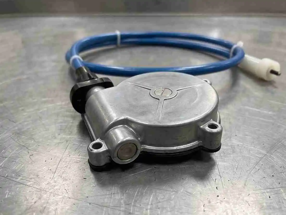Genesis G90 Tailgate Window Regulator for Sale - Image 1