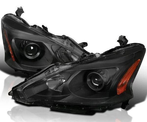 2013 Nissan Altima Headlights | Driver and Passenger Side Headlight Assembly