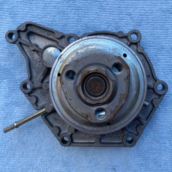 Audi Q7 Water Pump for Sale | Used Belt-Driven Mechanical Coolant Pump - Image 2