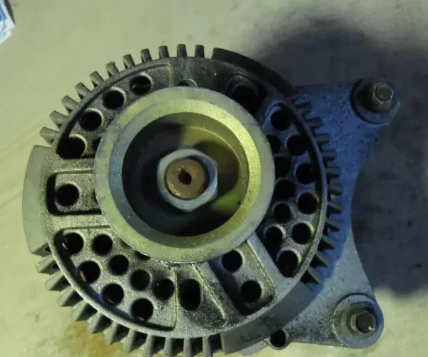 2002 Ford F-150 Alternator for Sale | 12V, 110 to 130 amp used OEM replacement alternator with internal fan and serpentine belt