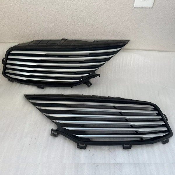 Lincoln MKX Grille for Sale - VazAuto Solutions