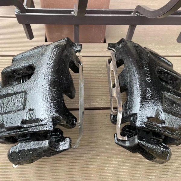 BMW 750i Caliper