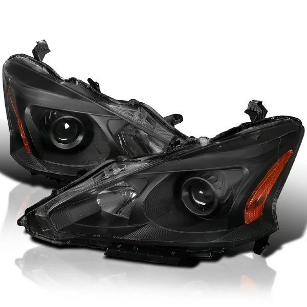 2015 Nissan Altima Headlights